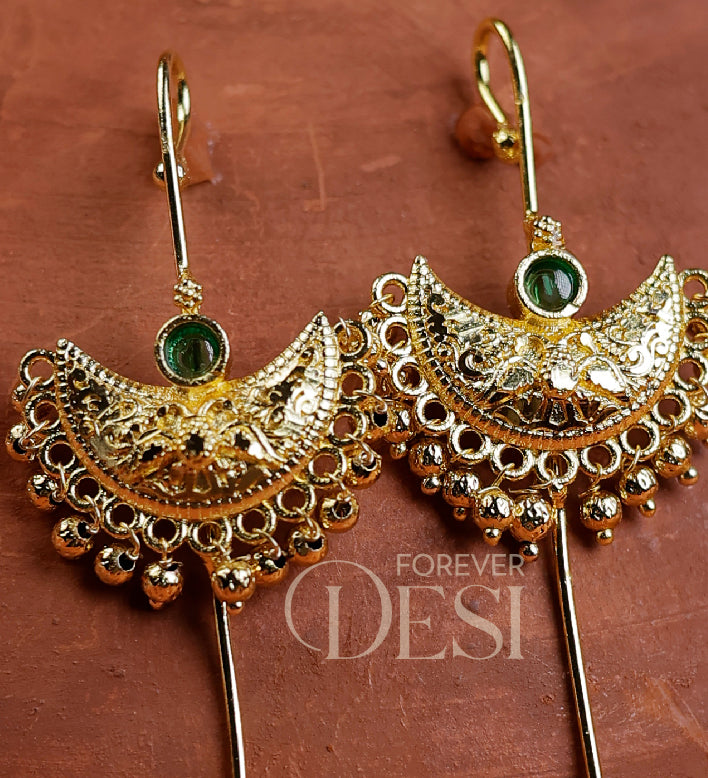 Chandrakor Kaan Bugdi Earrings / चंद्रकोर बुगडी