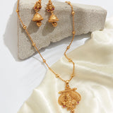 Murli Grace Pendant Set