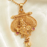 Murli Grace Pendant Set